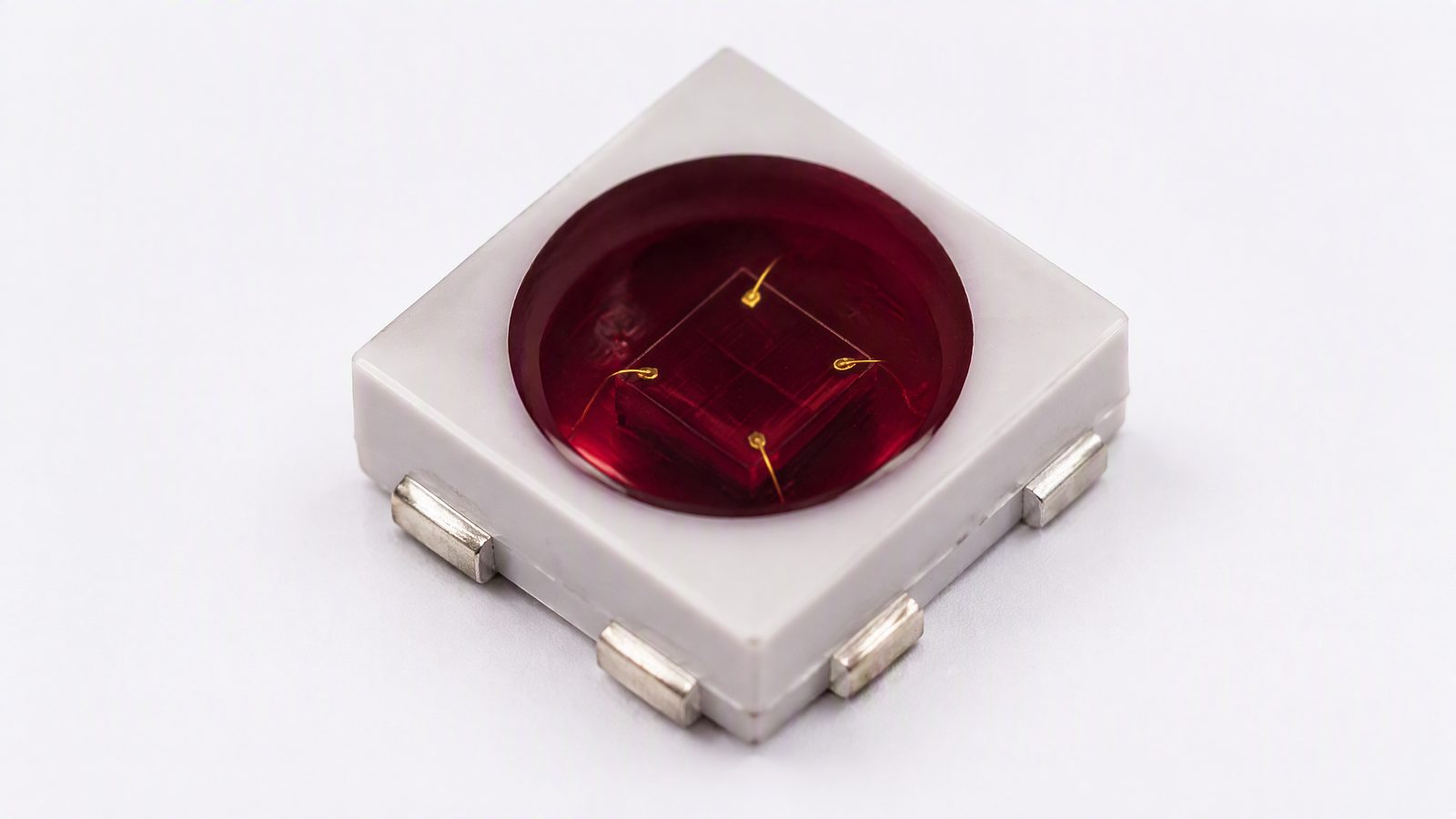 Ceramic 3535 infrared LED chip package for high-humidity horticultural environments